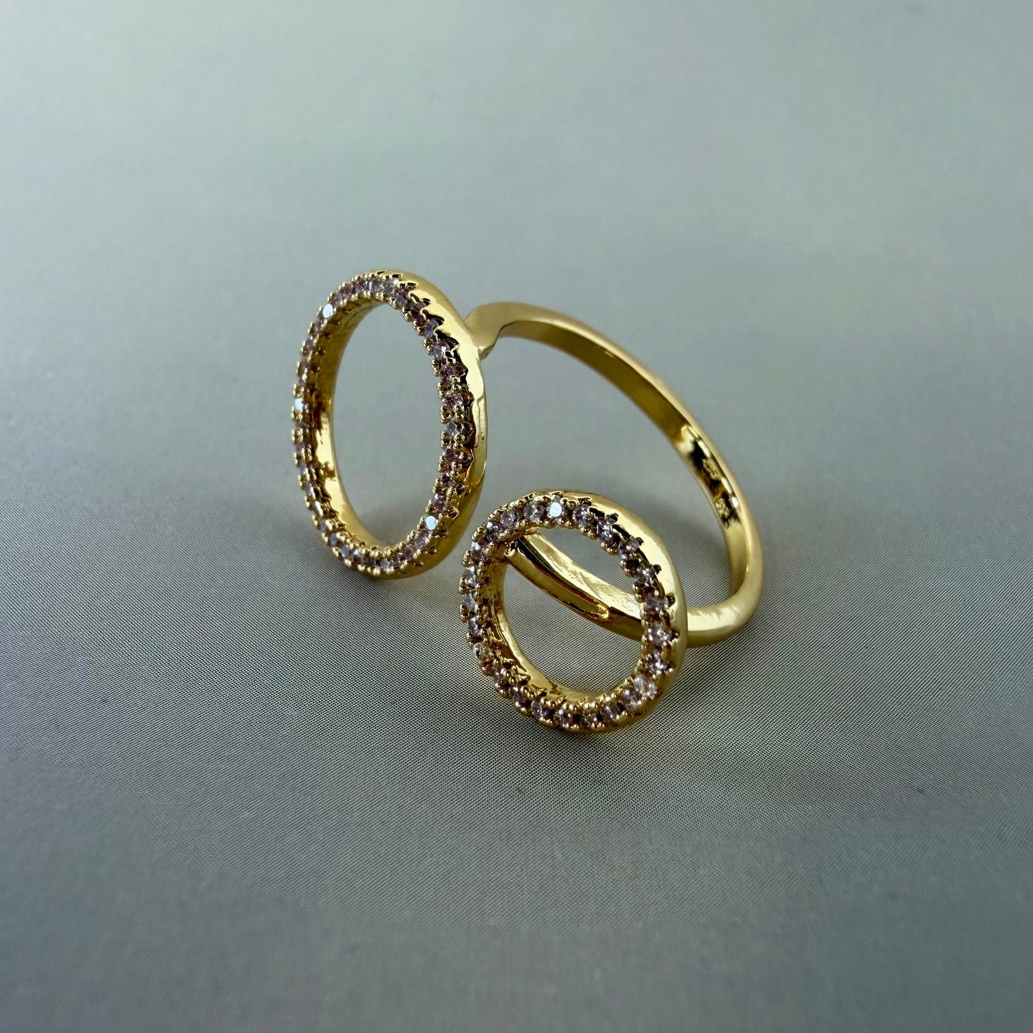 Cinthia Ring
