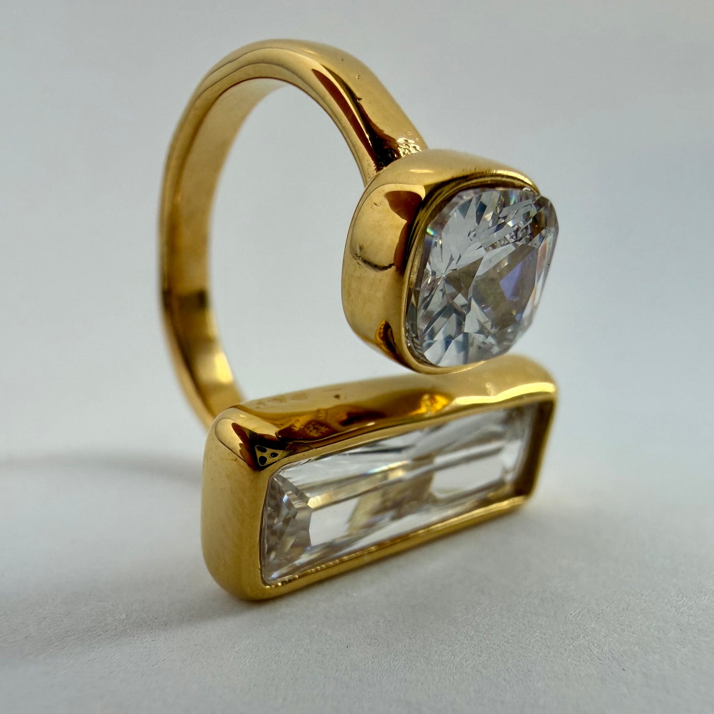 Leonora Ring