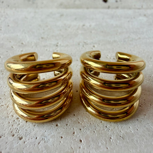 María Antonieta Ear Cuff